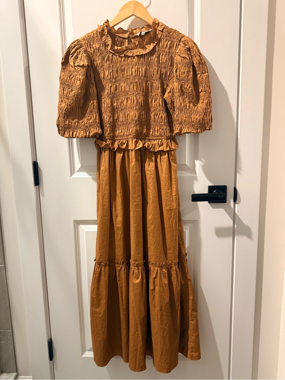 Moon River Rust Brown Smocked Puff-Sleeve Maxi Dress